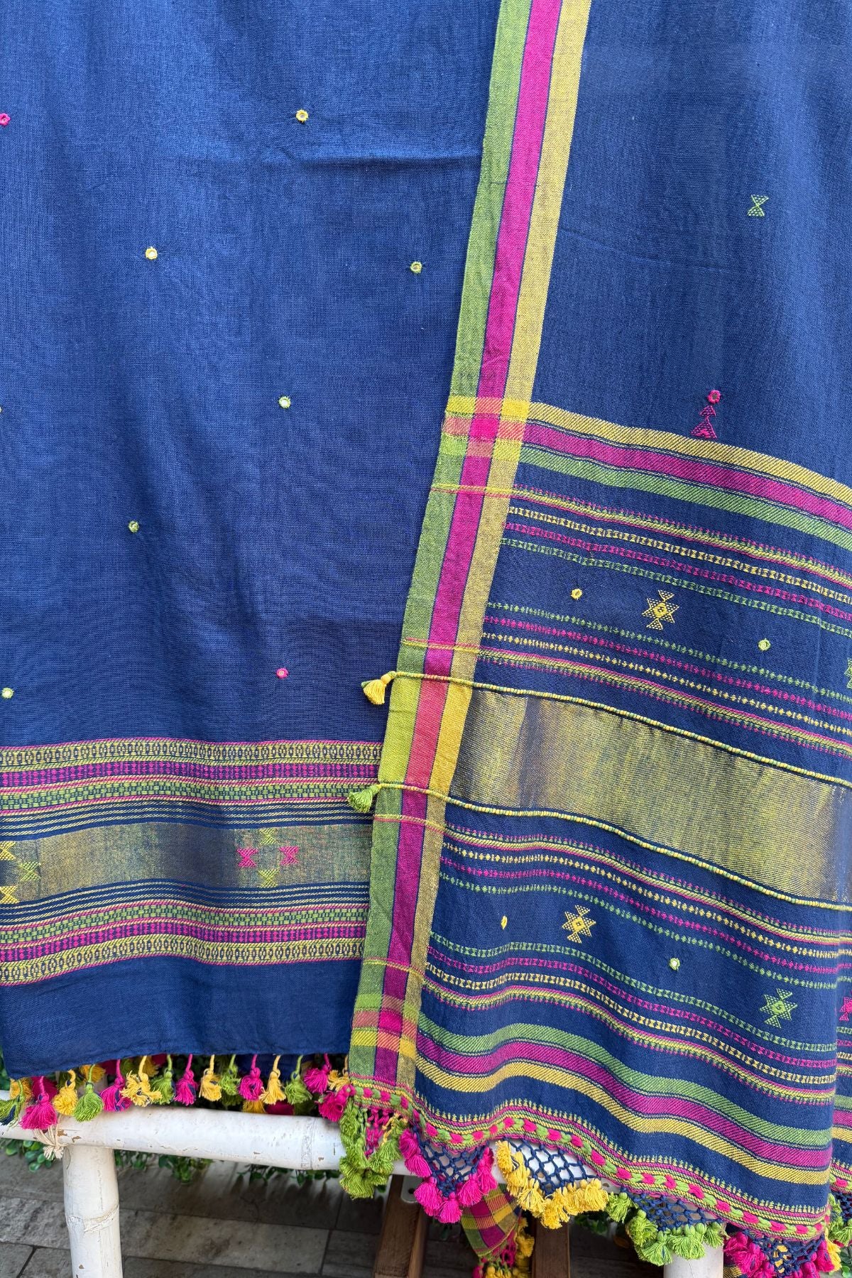 Blue-Knot Work Dupatta Bhujodi Kala Handwoven Cotton Set