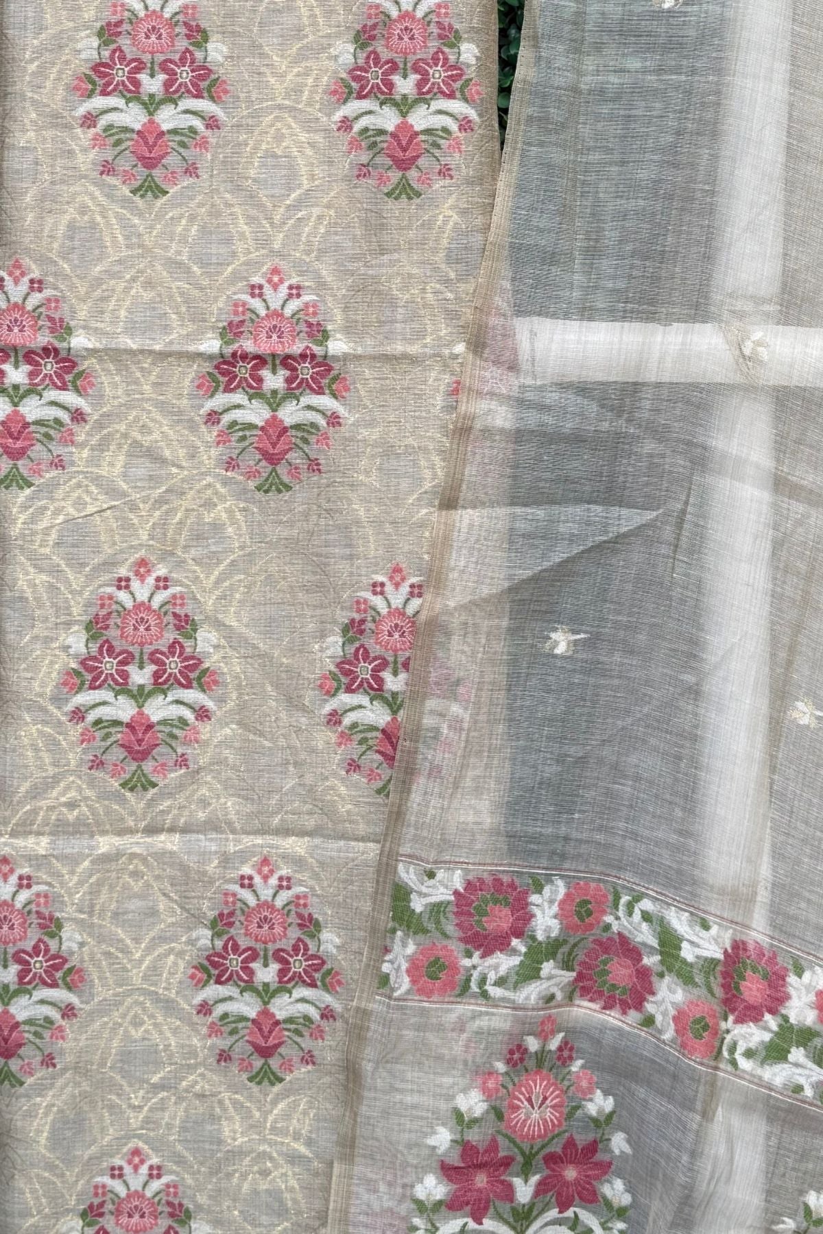 Chanderi Linen Jamdani Suit Set - Beige & Pink