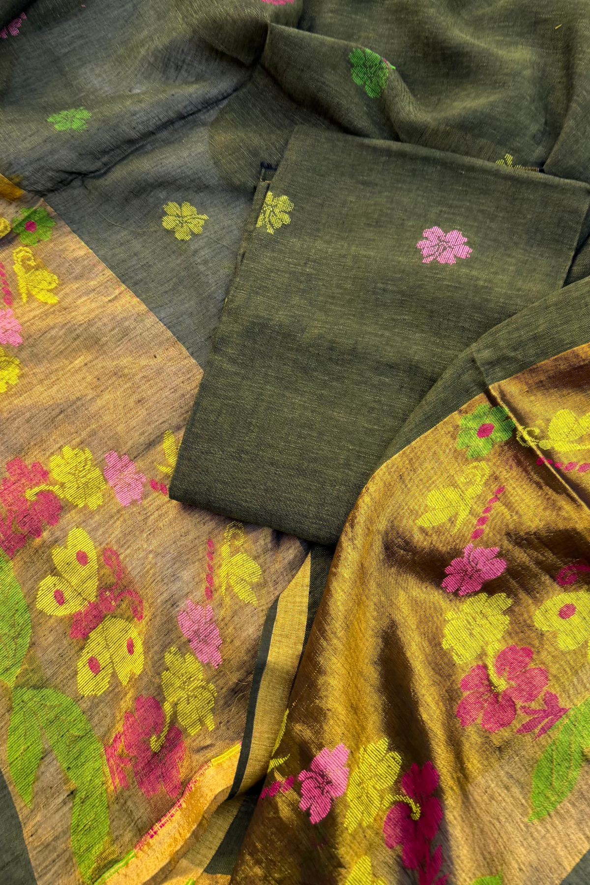 Jayshree Linen Jamdani 2 Pc Set – Olive Green