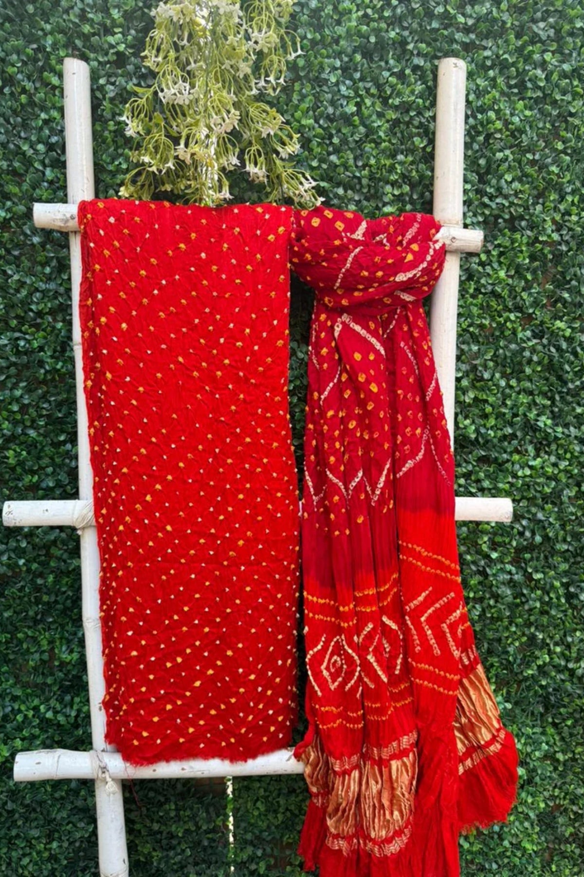 Red & Orange Lagadi patta Bandhej Elegance