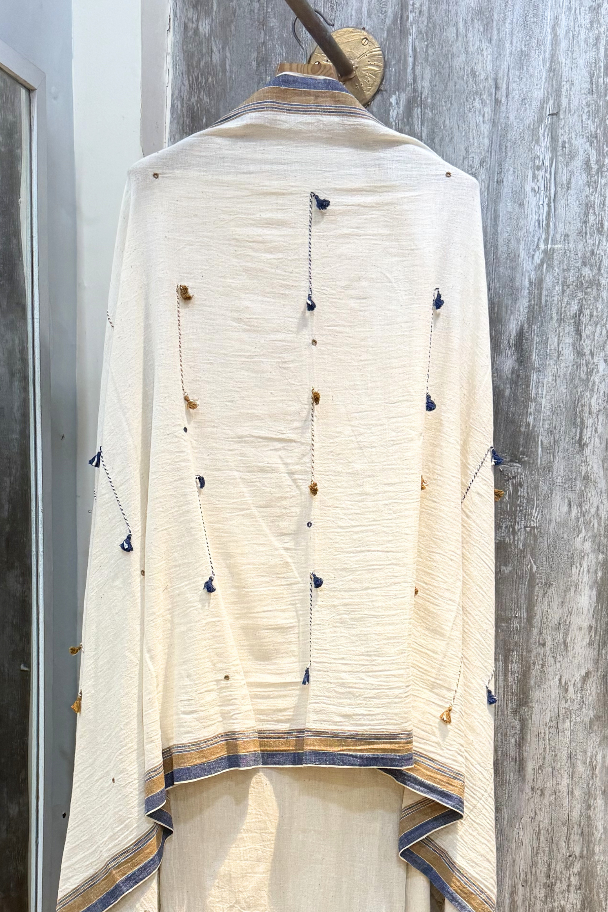 Bhujodi -  white Color
