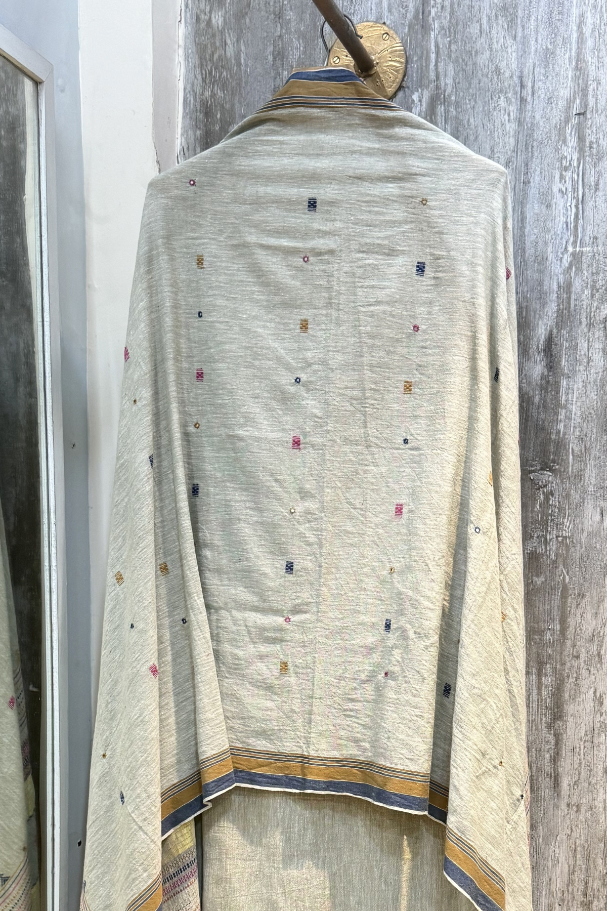 Bhujodi -  Light Grey green Color