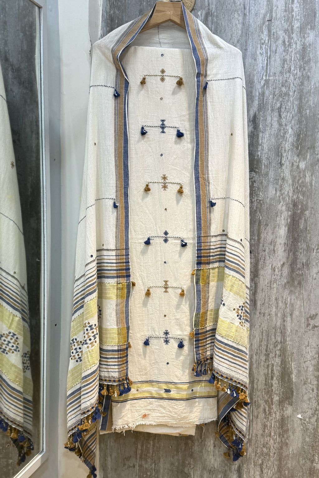Bhujodi -  White Color