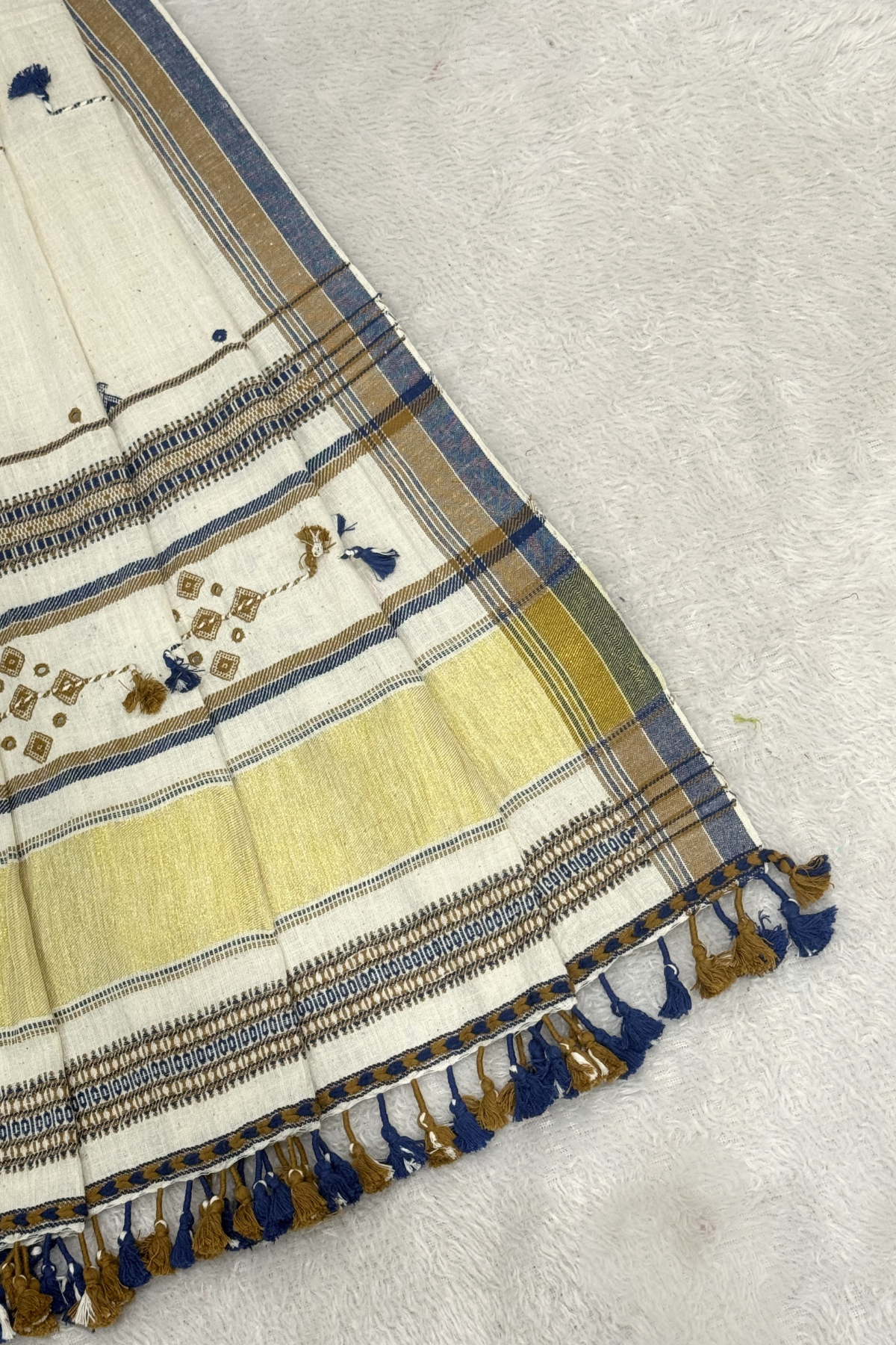 Bhujodi -  white Color