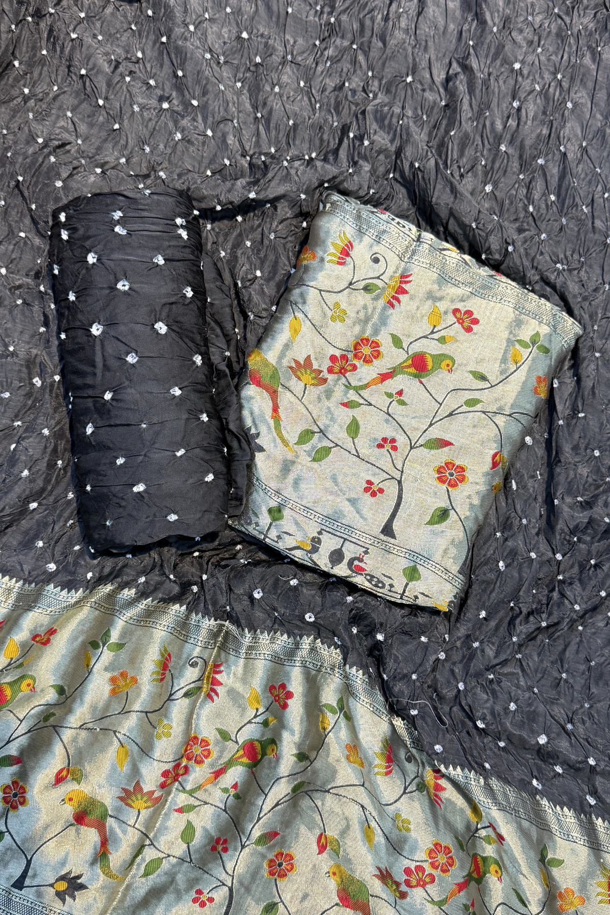 Bandhani With Paitani border - Black Grey