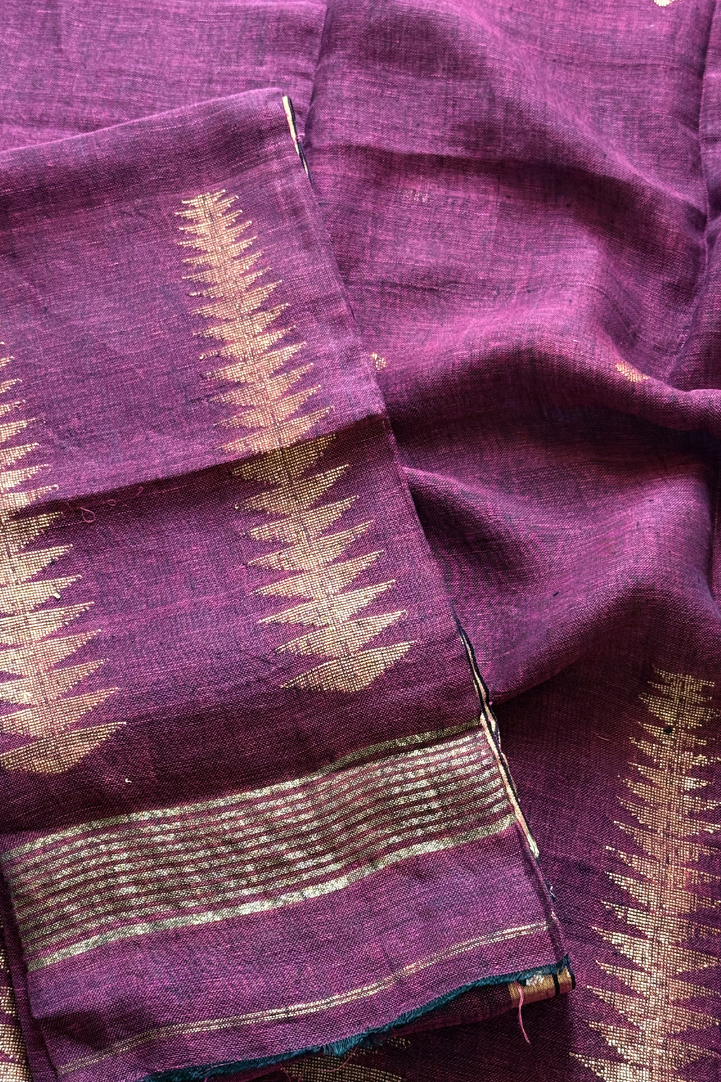 Jayshree Linen Jamdani 2 Pc Set – magenta