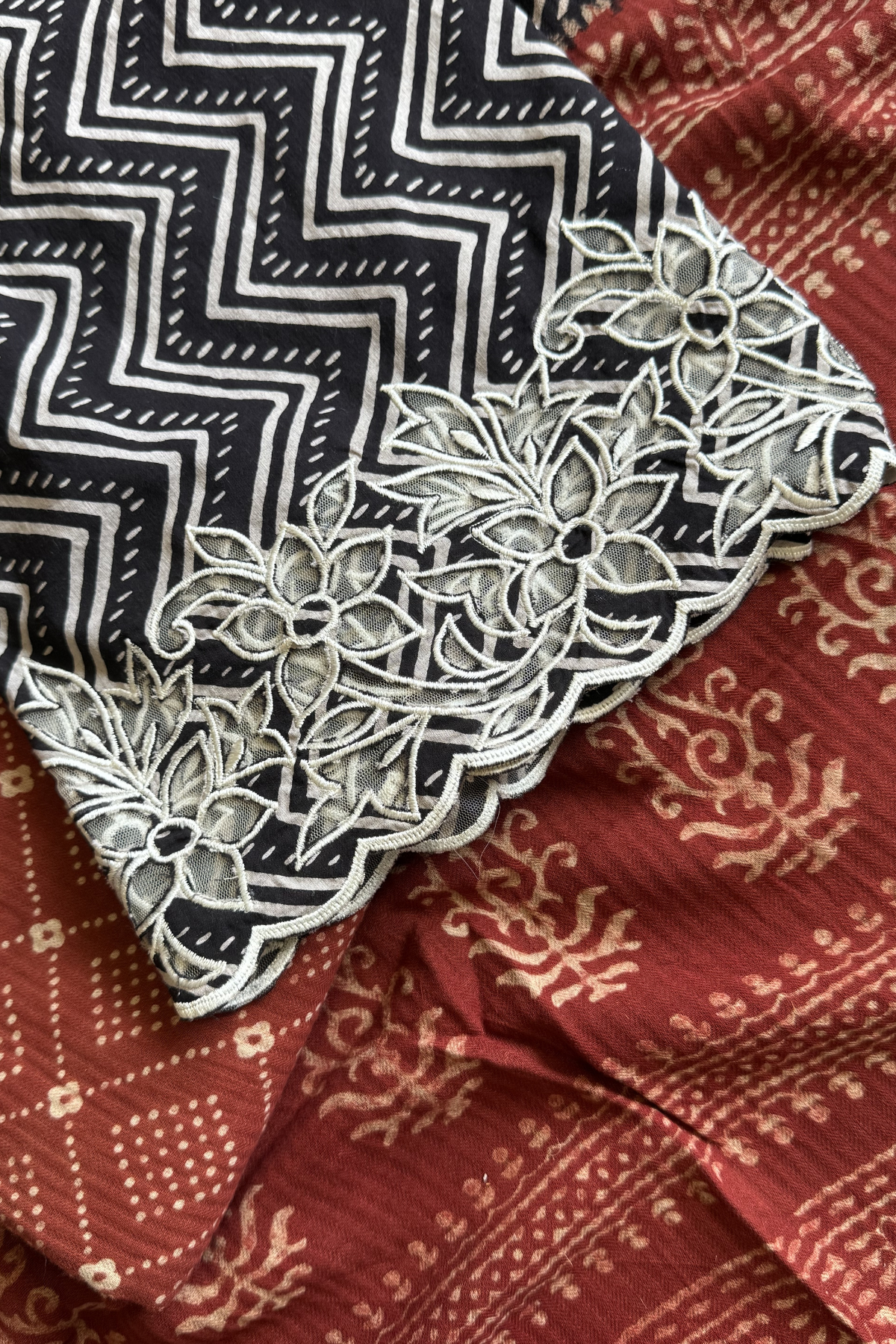 Natural Dye Pashmina Suit With cutwork - Red & Black