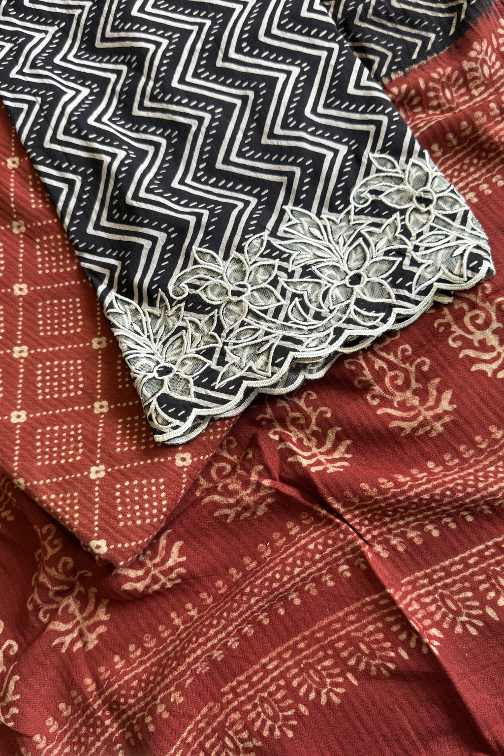 Natural Dye Pashmina Suit With cutwork - Red & Black