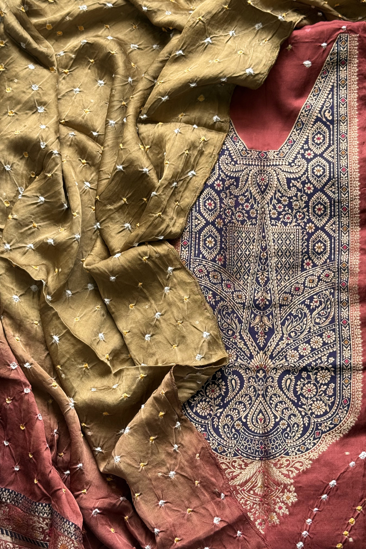 Carrot Beauty – Banarasi & Bandhej Ensemble