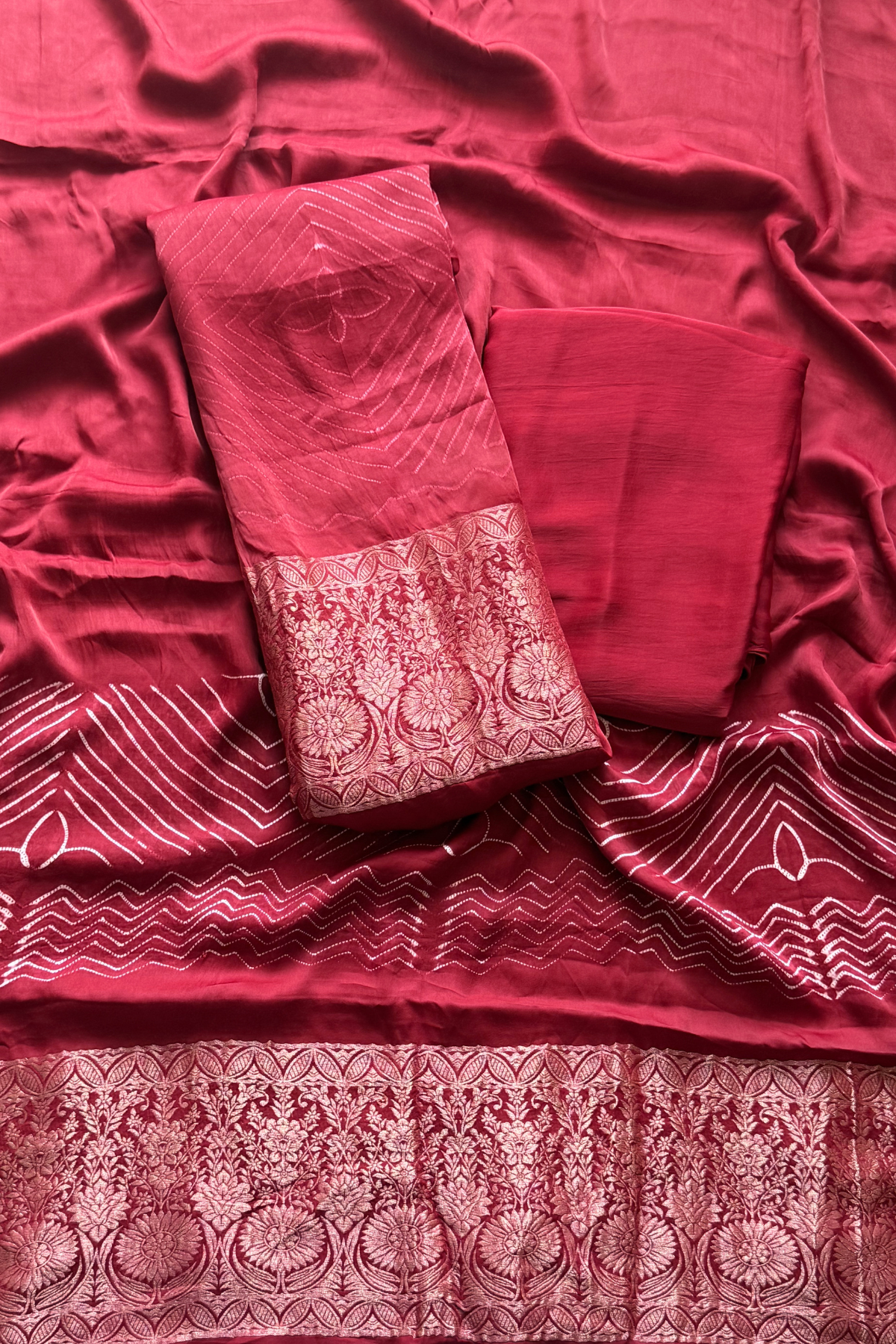 Pure Needle Shibori 3 Pc Suit with Lagadi Patta Border – Red