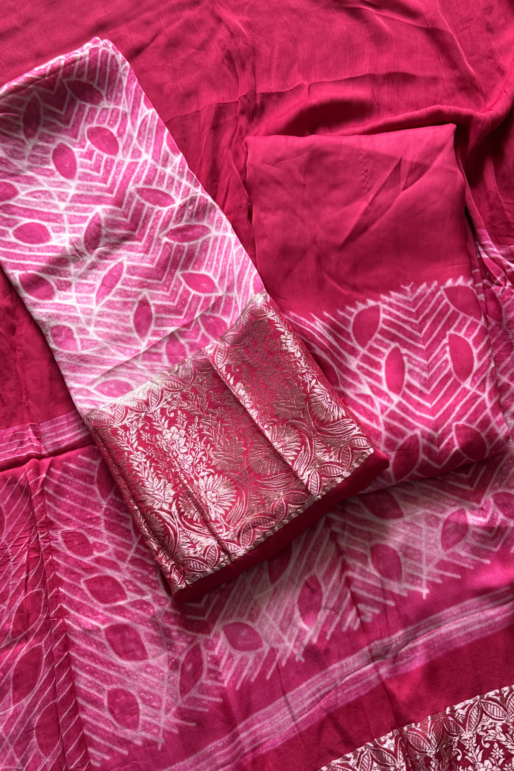 Pure Needle Shibori 3 Pc Suit with Lagadi Patta Border – Rani Pink