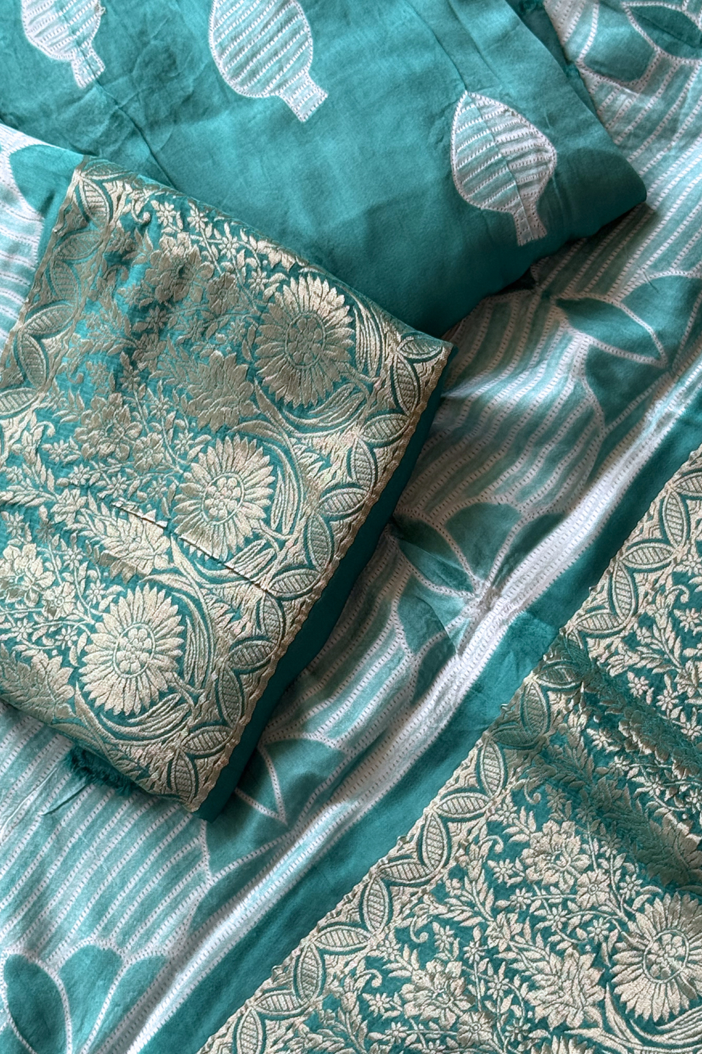 Pure Needle Shibori 3 Pc Suit with Lagadi Patta Border – Sea Green