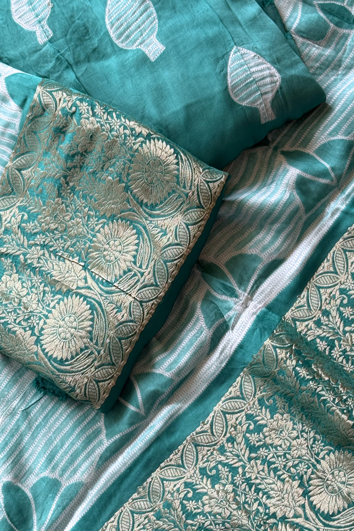Pure Needle Shibori 3 Pc Suit with Lagadi Patta Border – Sea Green