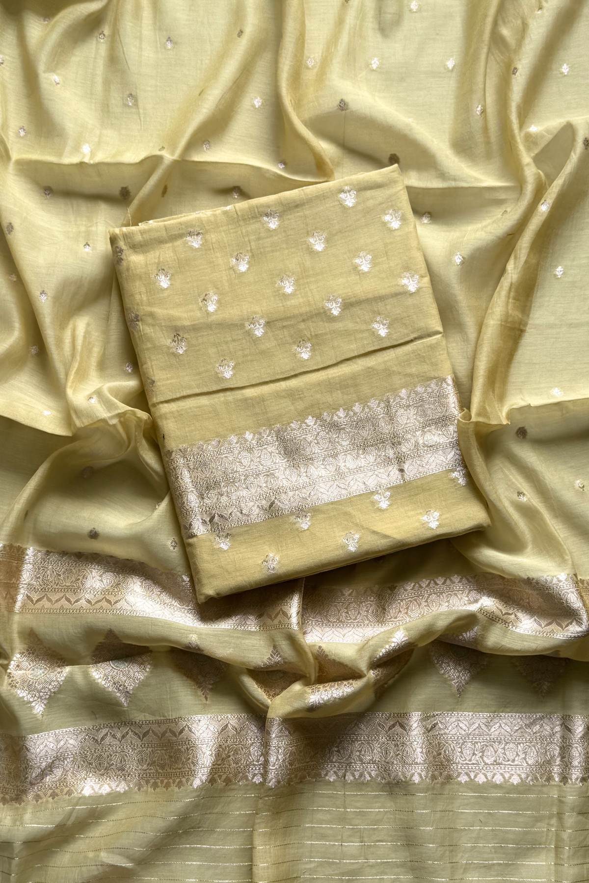 Pure mul Chanderi Banarasi Weaving Suit Set - Pale Yellow