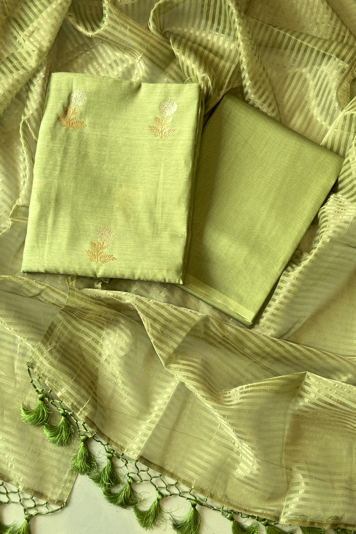Pure Mul Chanderi With Kadwa Weaving - Parrot green