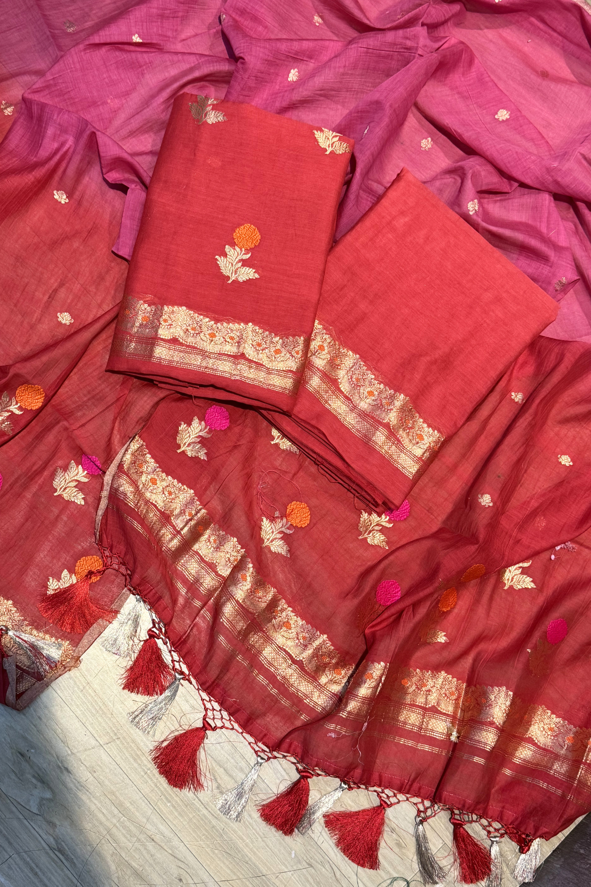 Pure Mul Chanderi With Kadwa Weaving - Red & Pink Ombre