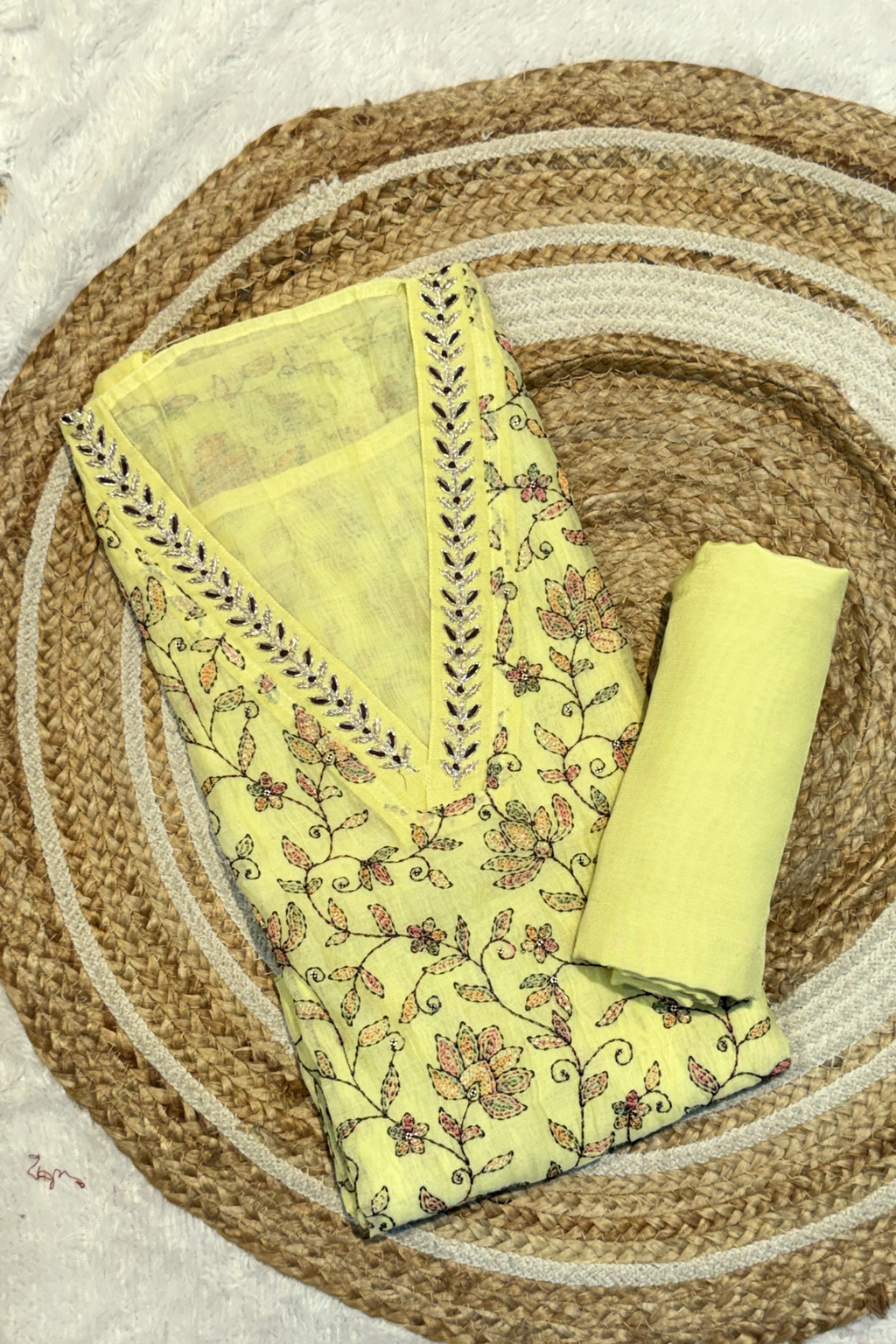 Embroiderd Mul Chanderi 2 pc Suit Suit - Lemon Yellow