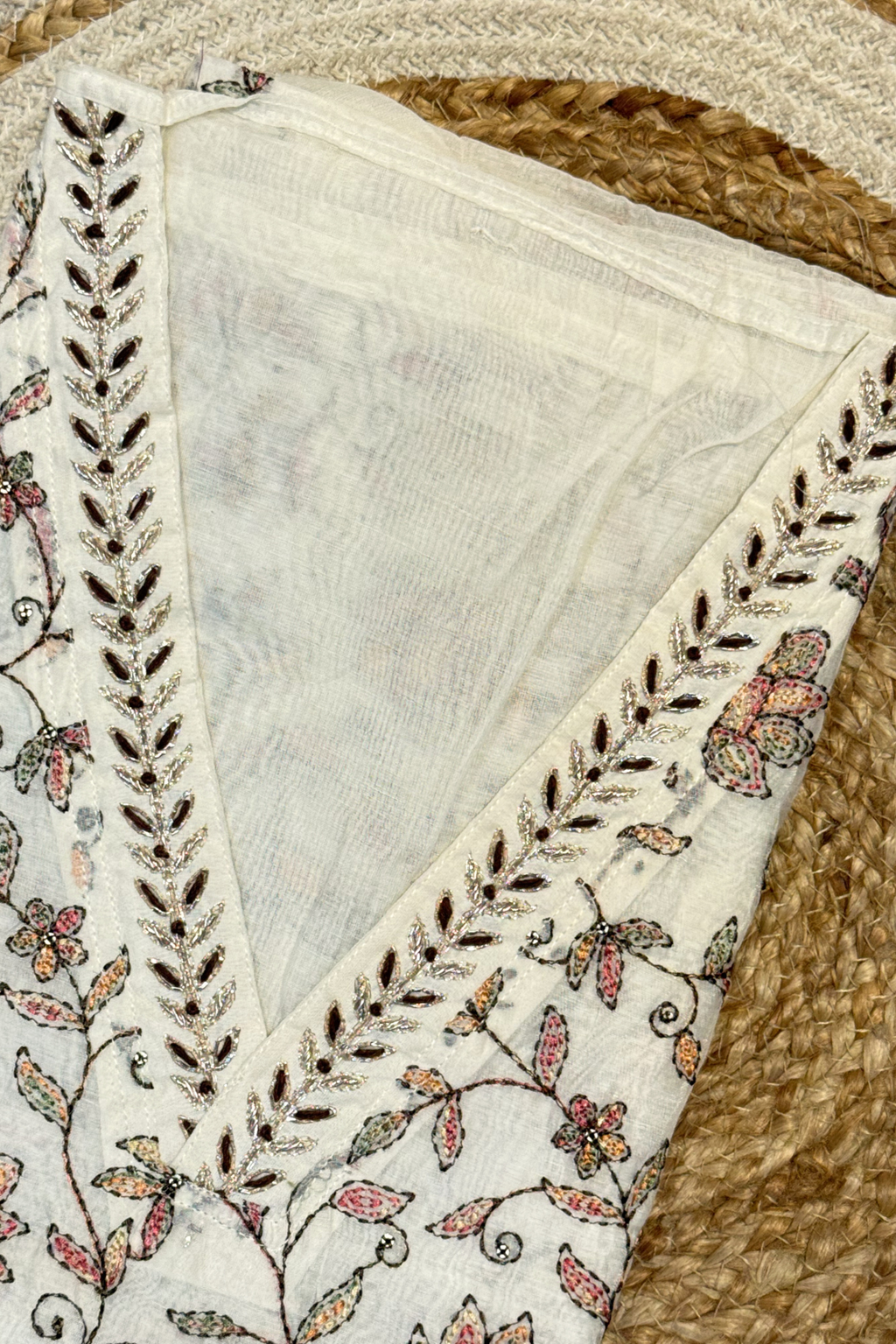 Embroiderd Mul Chanderi 2 pc Suit Suit - off-White