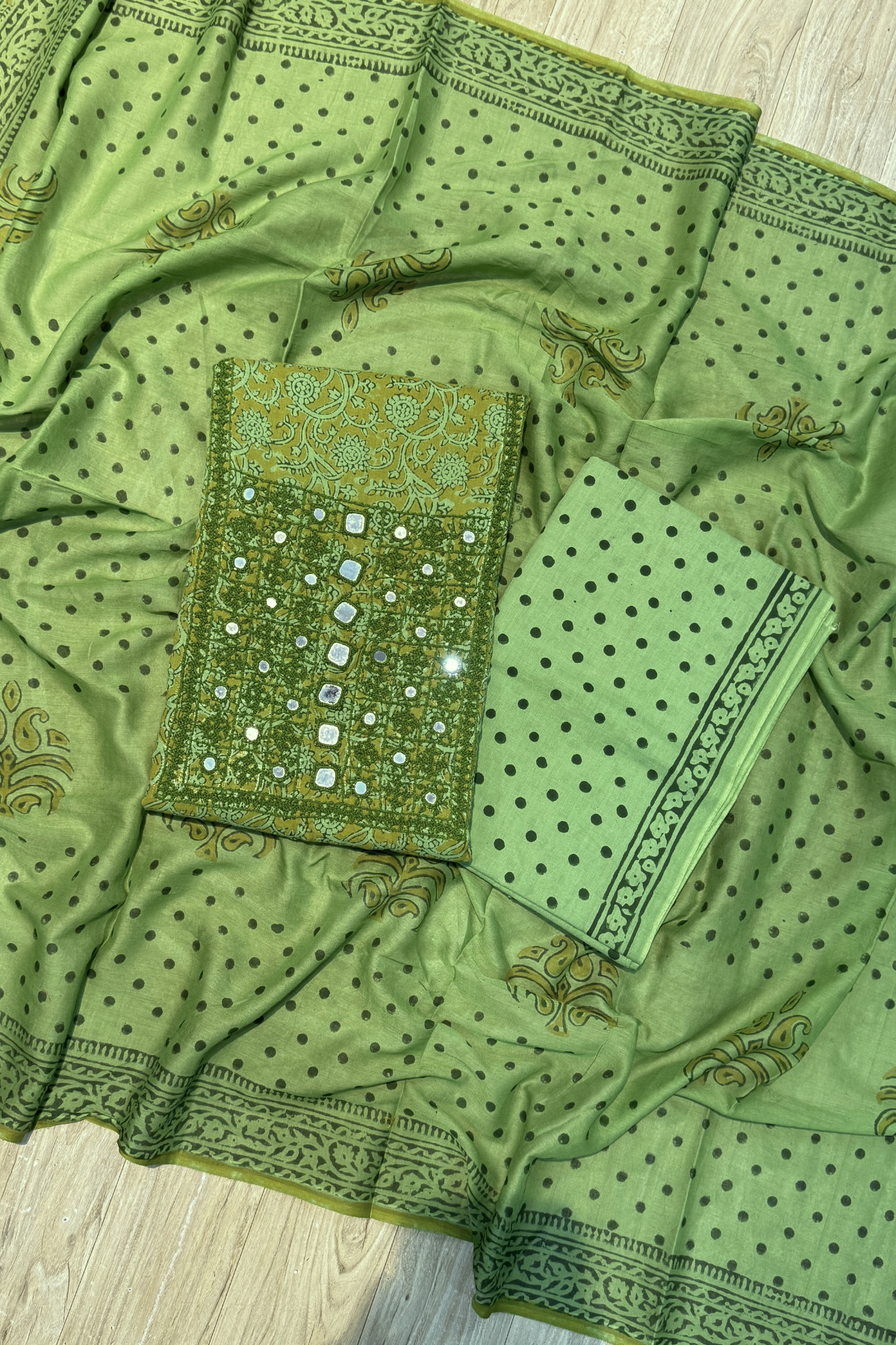 Pure Cotton Mirror Work 3 Piece Unstitched Suit Set - Light green