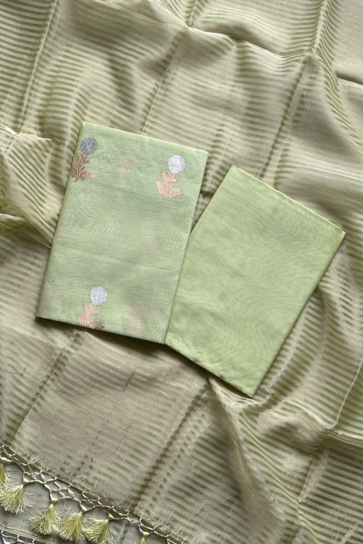 Pure Mul Chanderi With Kadwa Weaving - Light Pista Green
