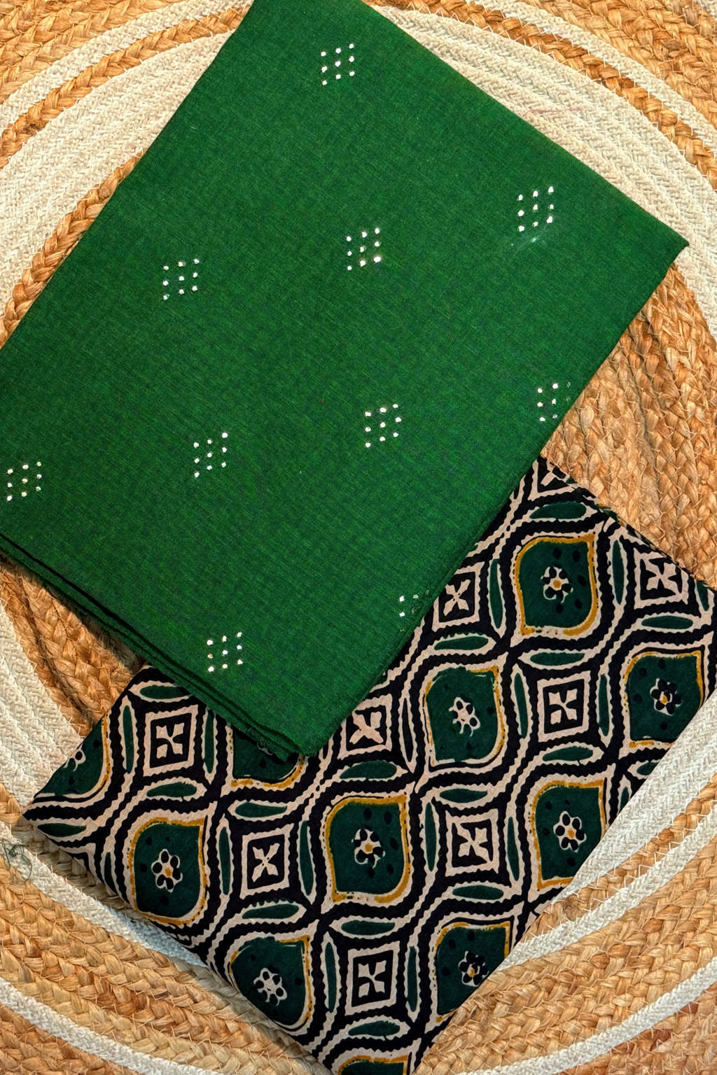 Handloom cotton 2 pc set - Green Top & Ogee Printed Bottom
