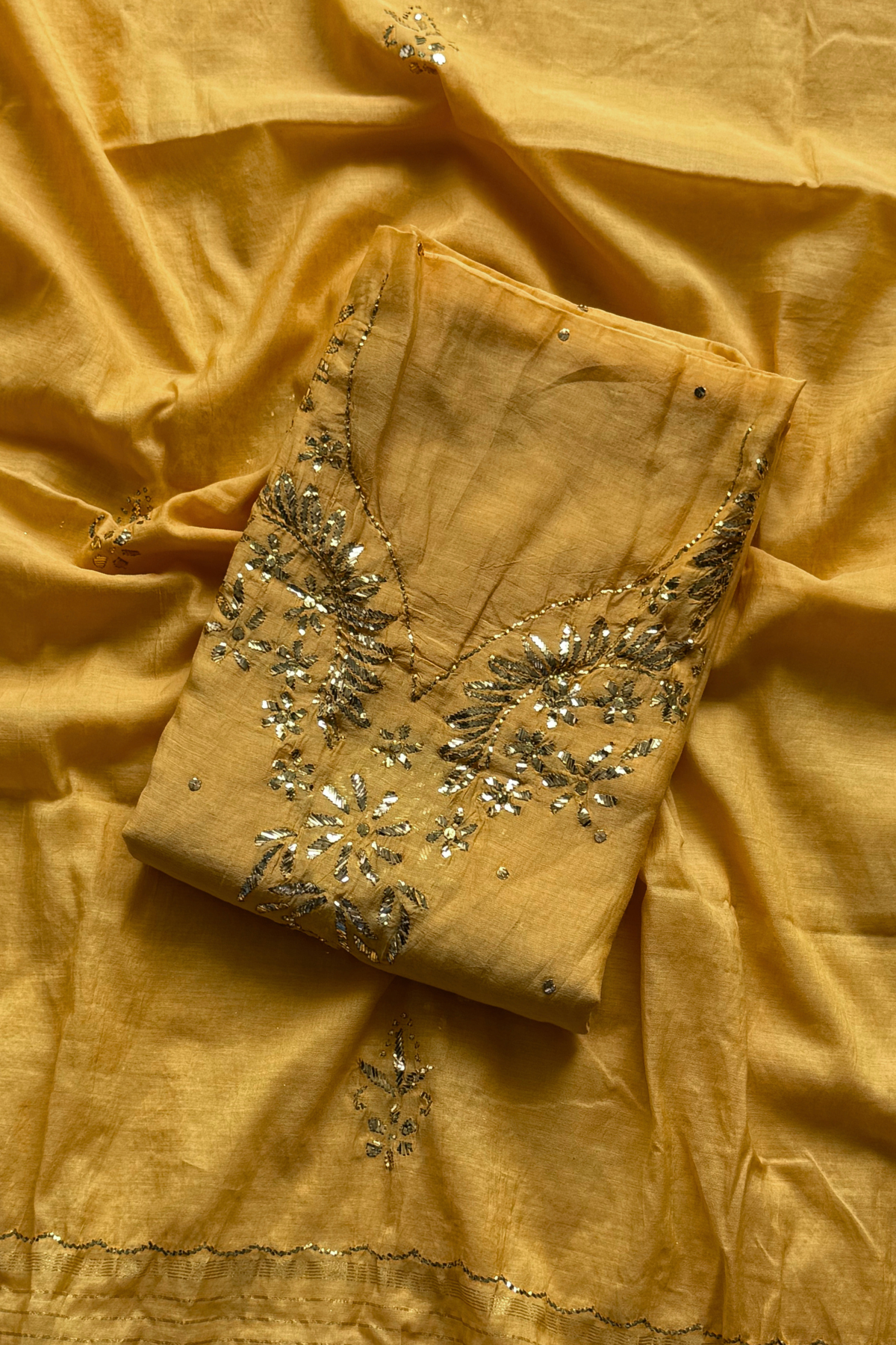 Pure Mul Chanderi Mukesh Kamdani Lucknowi Work 2-Piece Dress Suit – Yellow