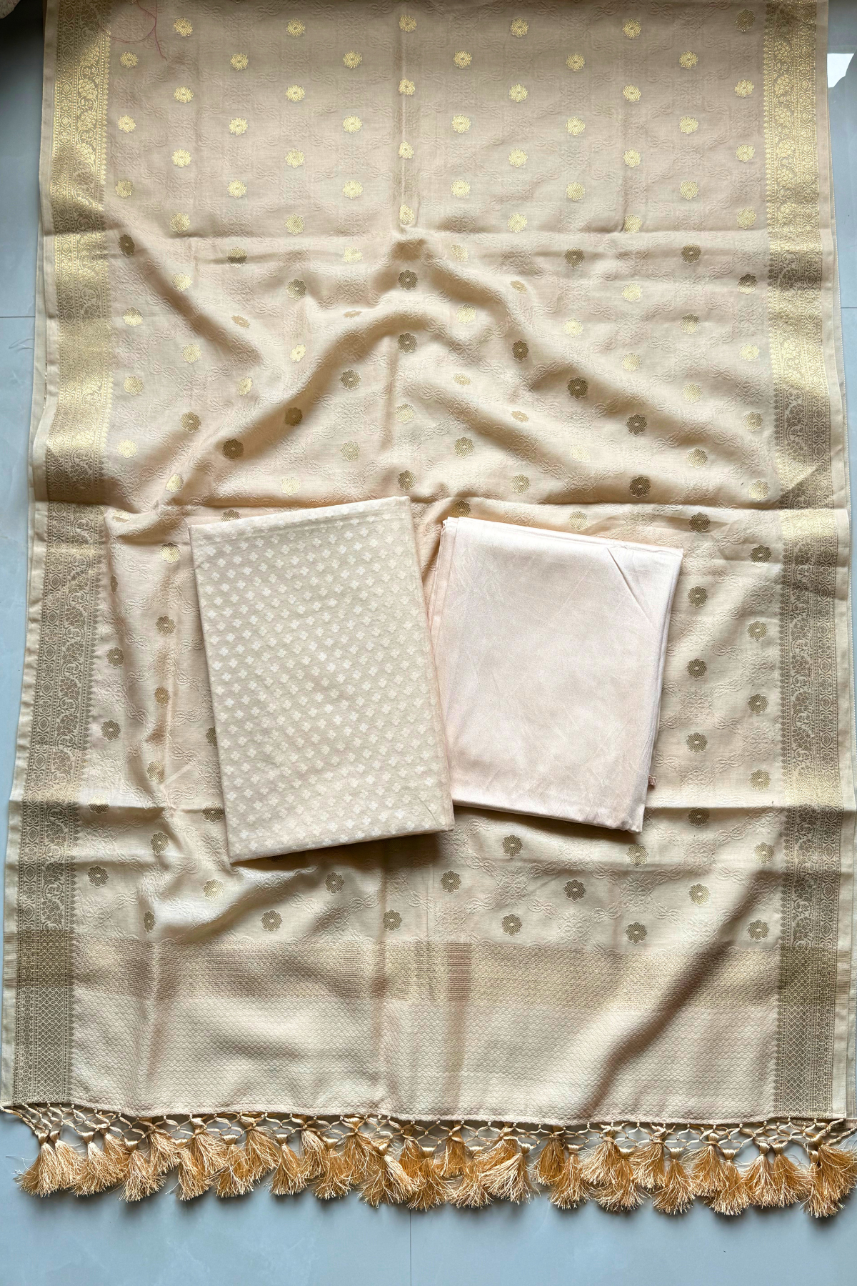 Pure Mul Chanderi With Kadwa Weaving - Cream Golden