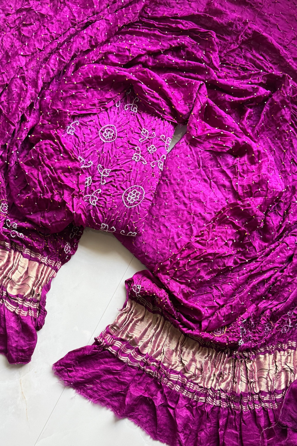 Pure gajji silk ombre dying with rai bandhej - magenda color