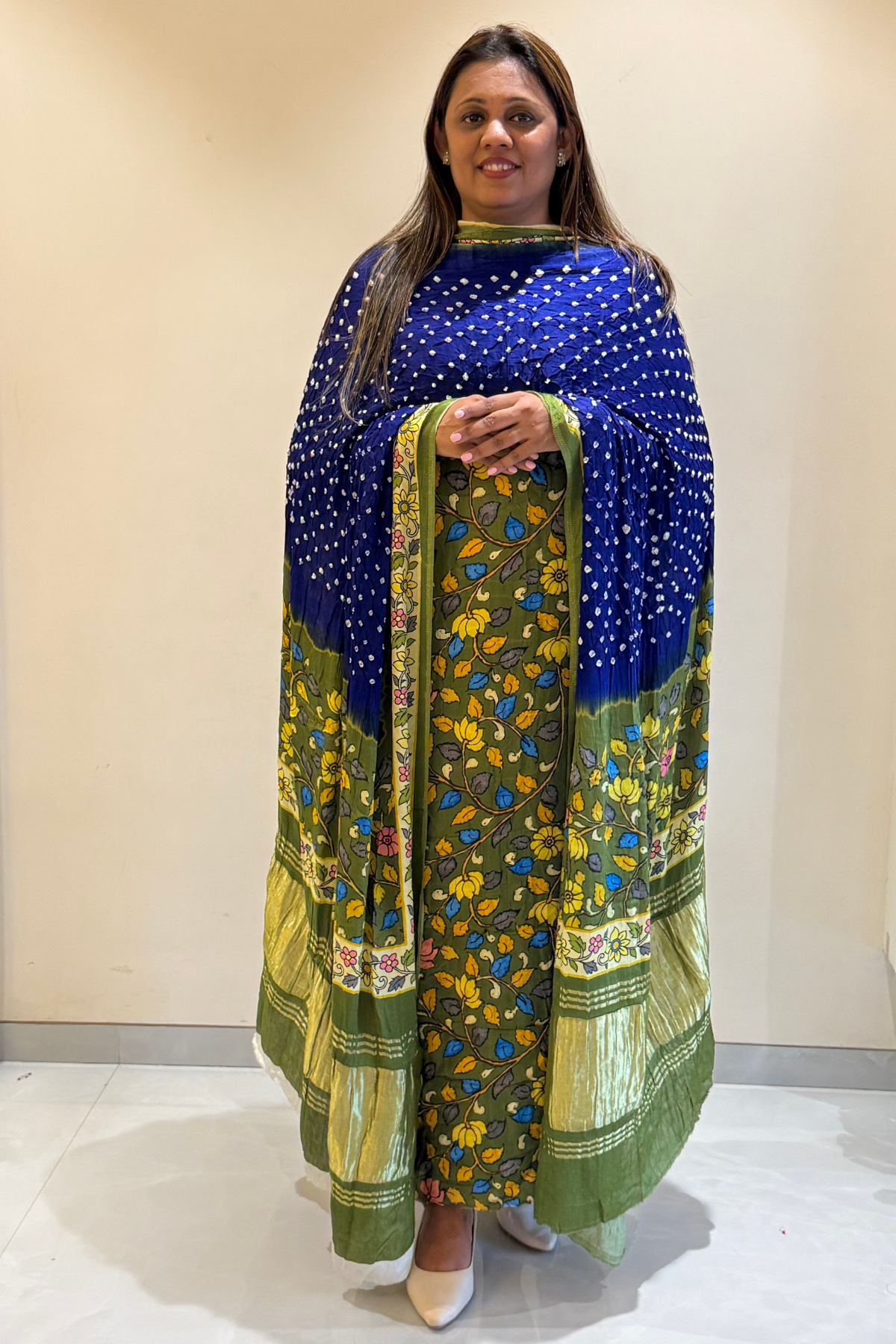 Bandhej With Kalamkari Print - 3 pc Unstiched Suit Set - Olive Green & Blue