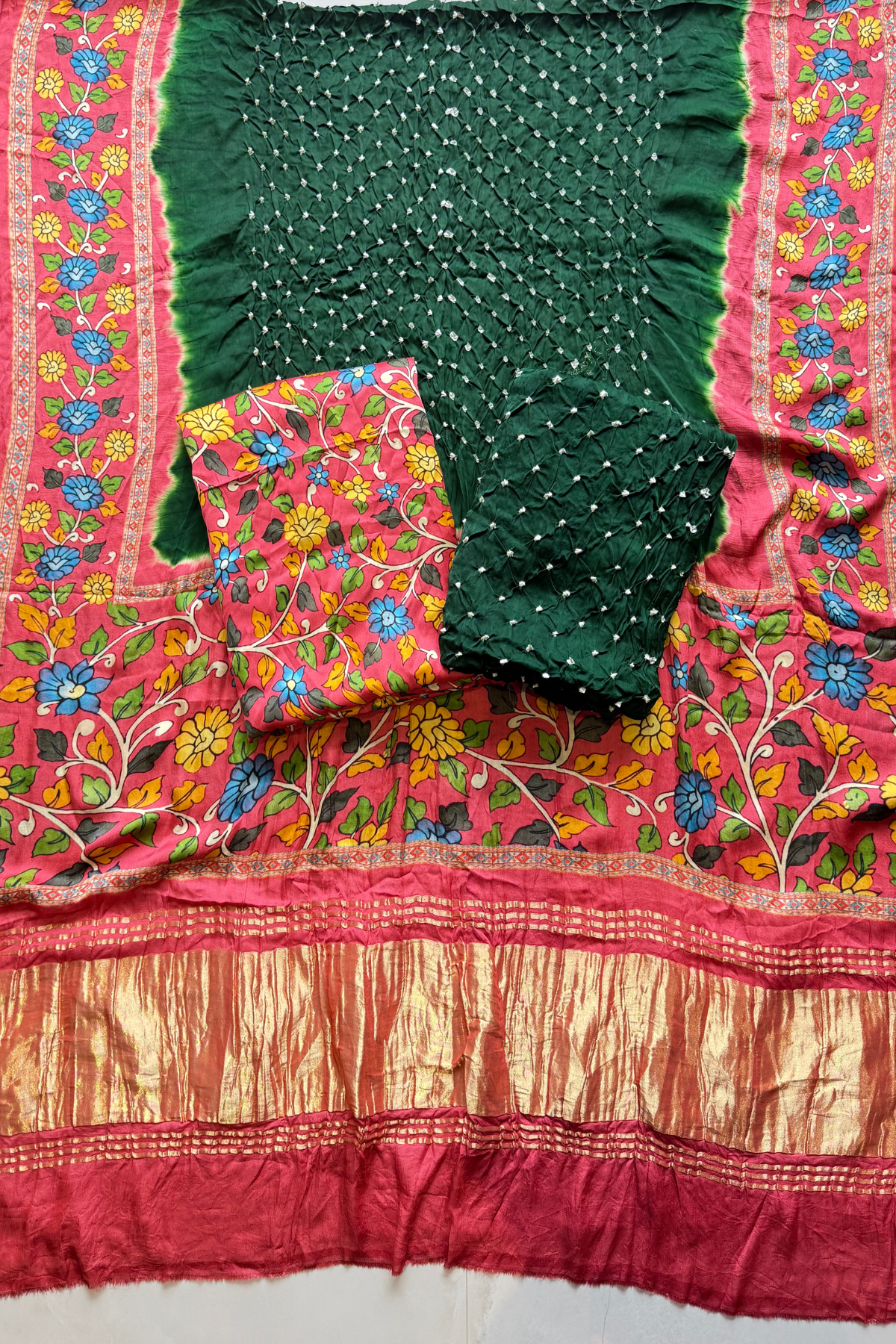 Bandhej With Kalamkari Print - 3 pc Unstiched Suit Set - Green & Pinkish Red