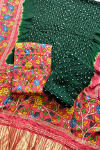 Bandhej With Kalamkari Print - 3 pc Unstiched Suit Set - Green & Pinkish Red