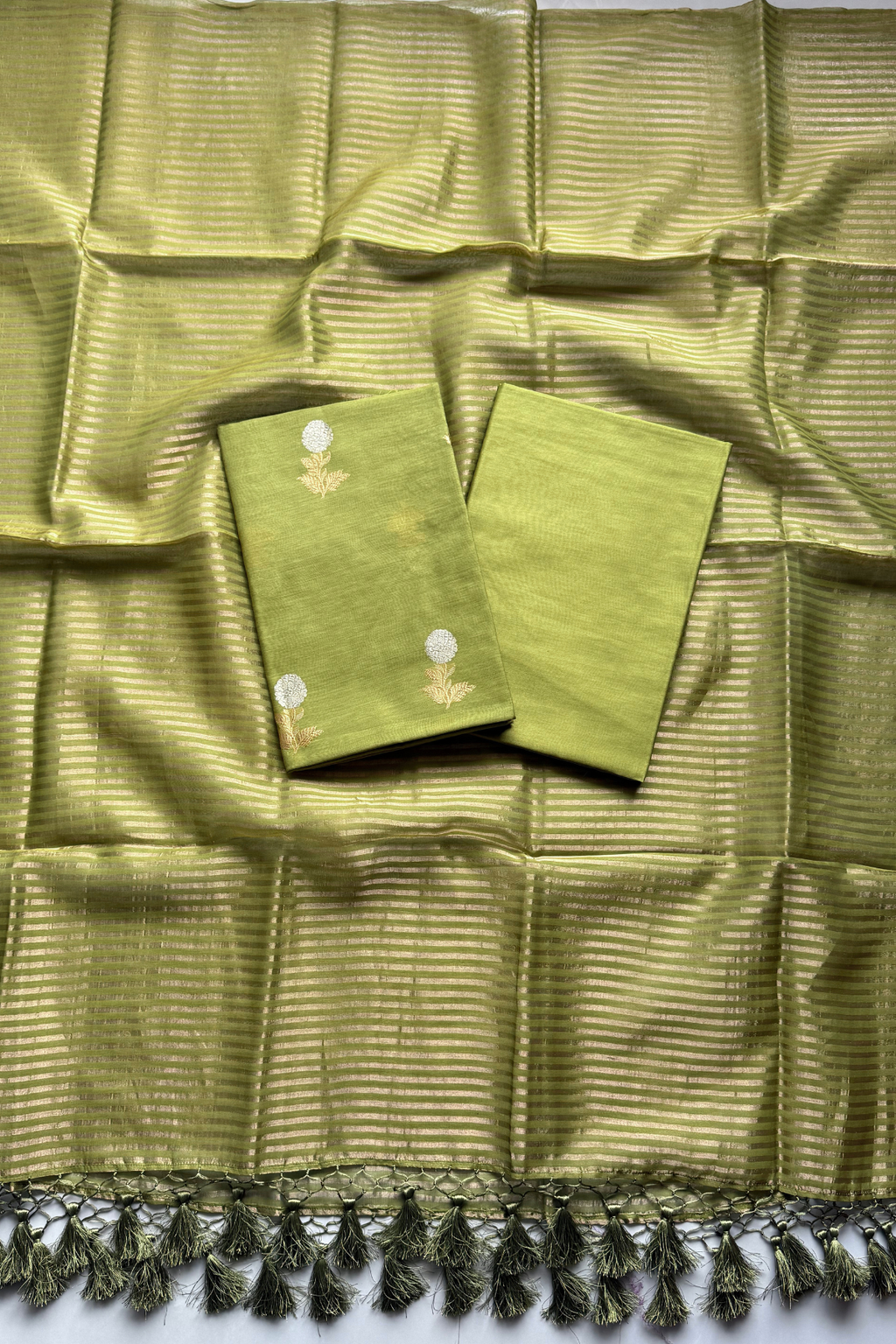 Pure Mul Chanderi With Kadwa Weaving - Olive Green