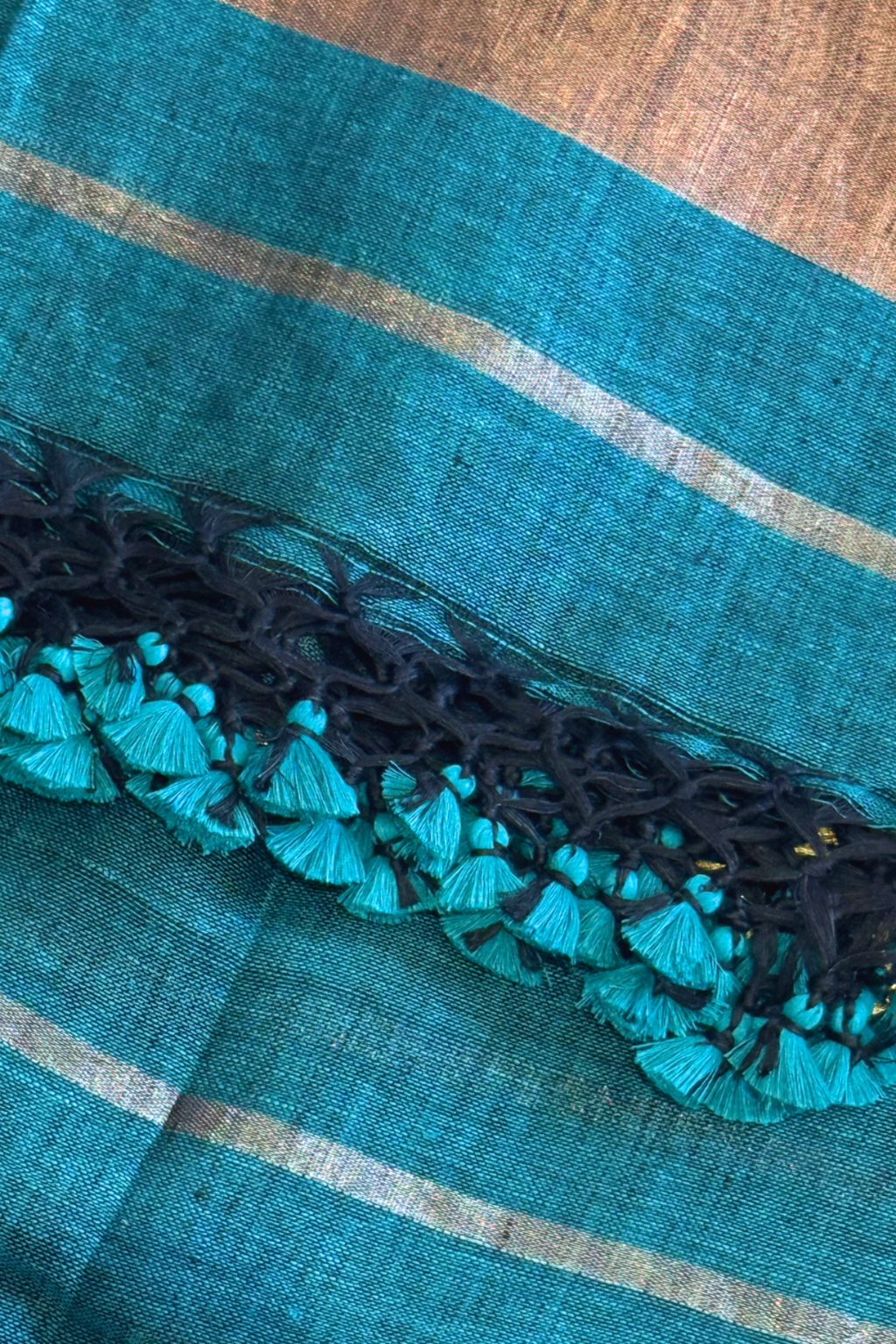 Jayshree Linen Jamdani 2 Pc Set – Teal Blue