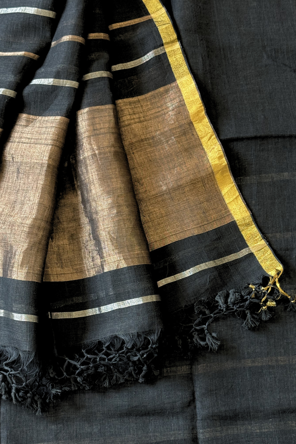 Jayshree Linen Jamdani 2 Pc Set – Black