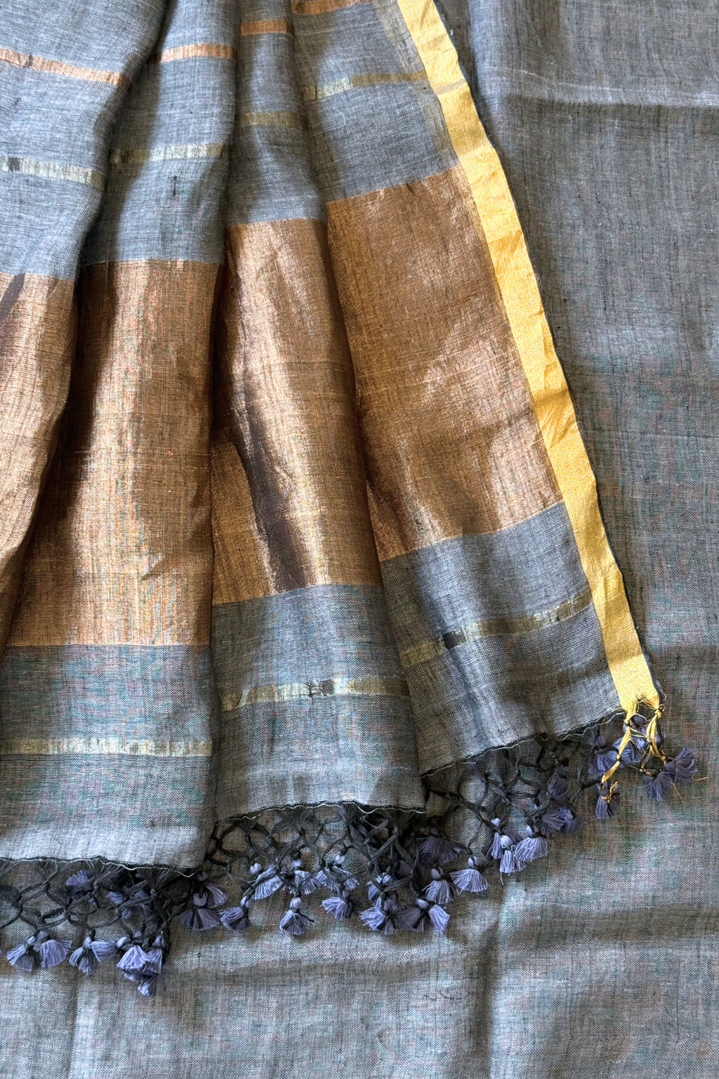 Jayshree Linen Jamdani 2 Pc Set – Grey