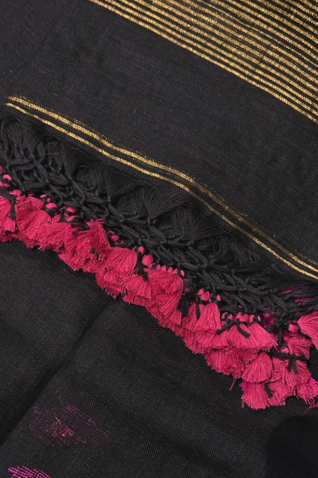 Jayshree Linen Jamdani 2 Pc Set – Black