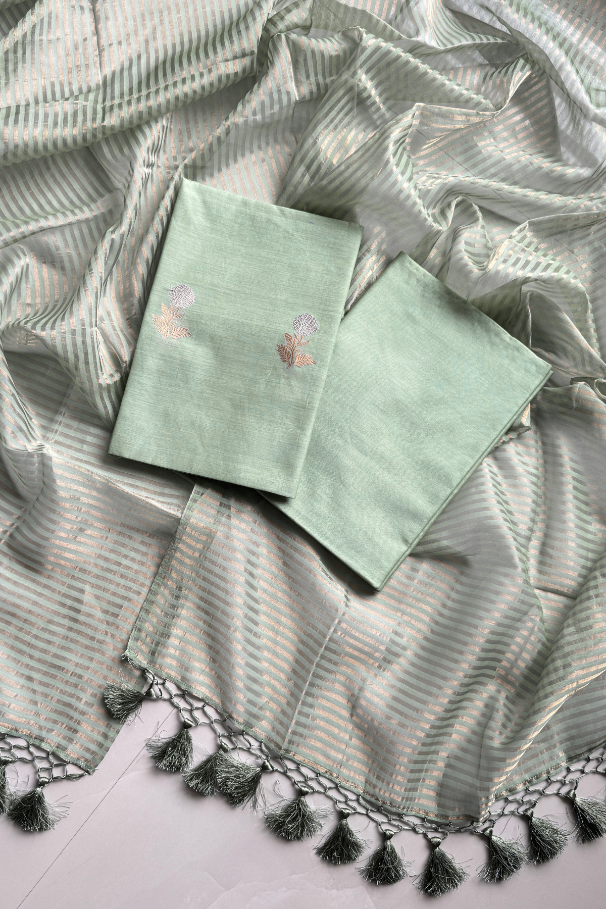 Pure Mul Chanderi With Kadwa Weaving - Light pista green