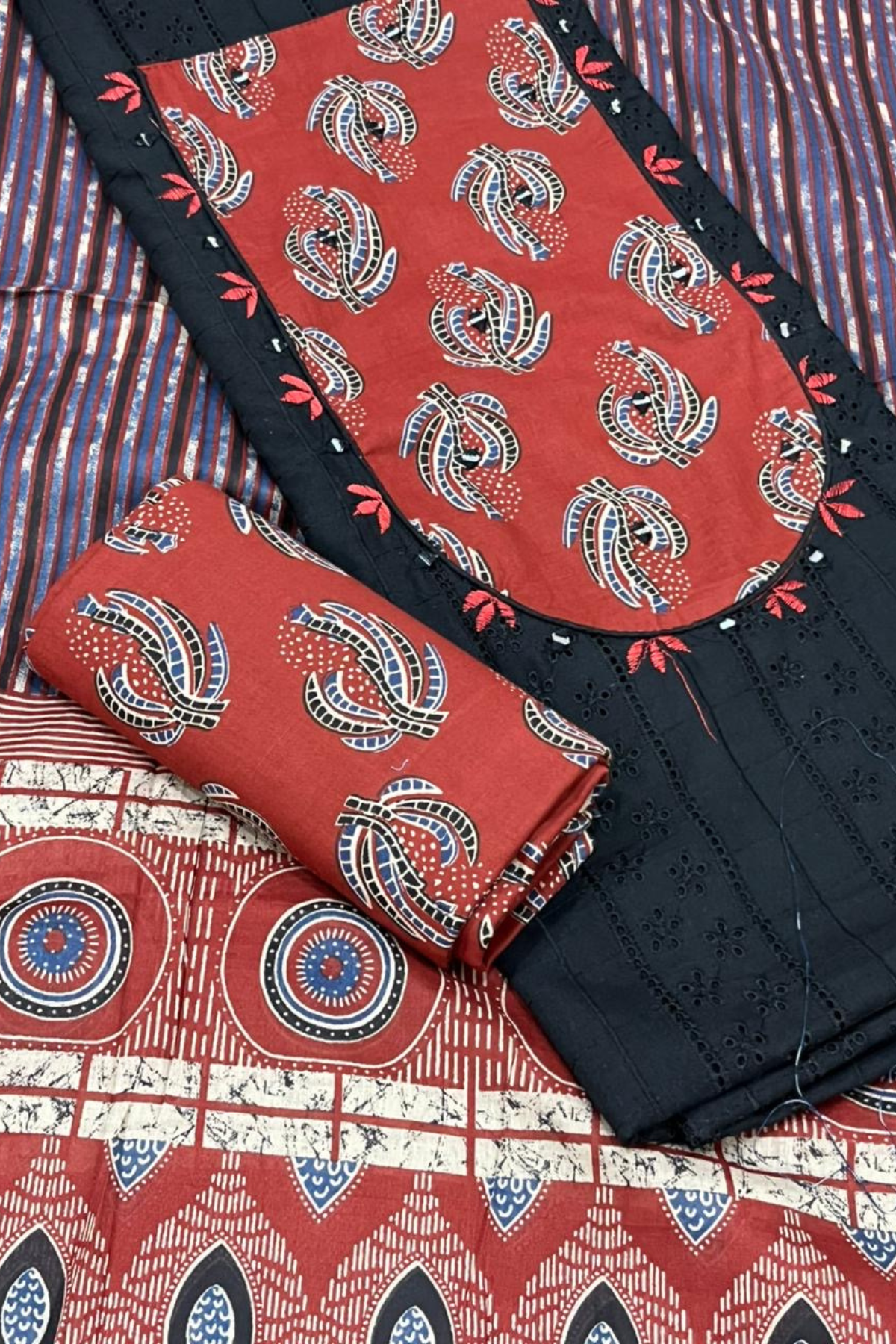 Cotton 3- Piece Unstitched kurta Suit Set With Beautiful Patch-Red & Black