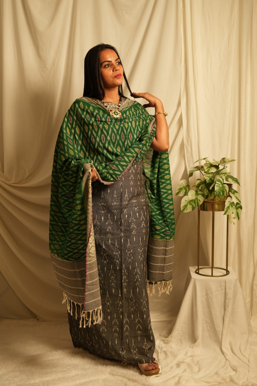 Handcrafted Ikkat Elegance – Grey & Green