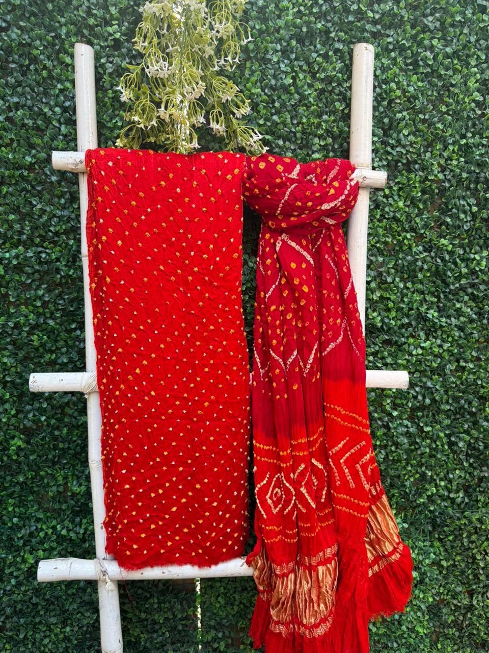 Red & Orange Lagadi patta Bandhej Elegance