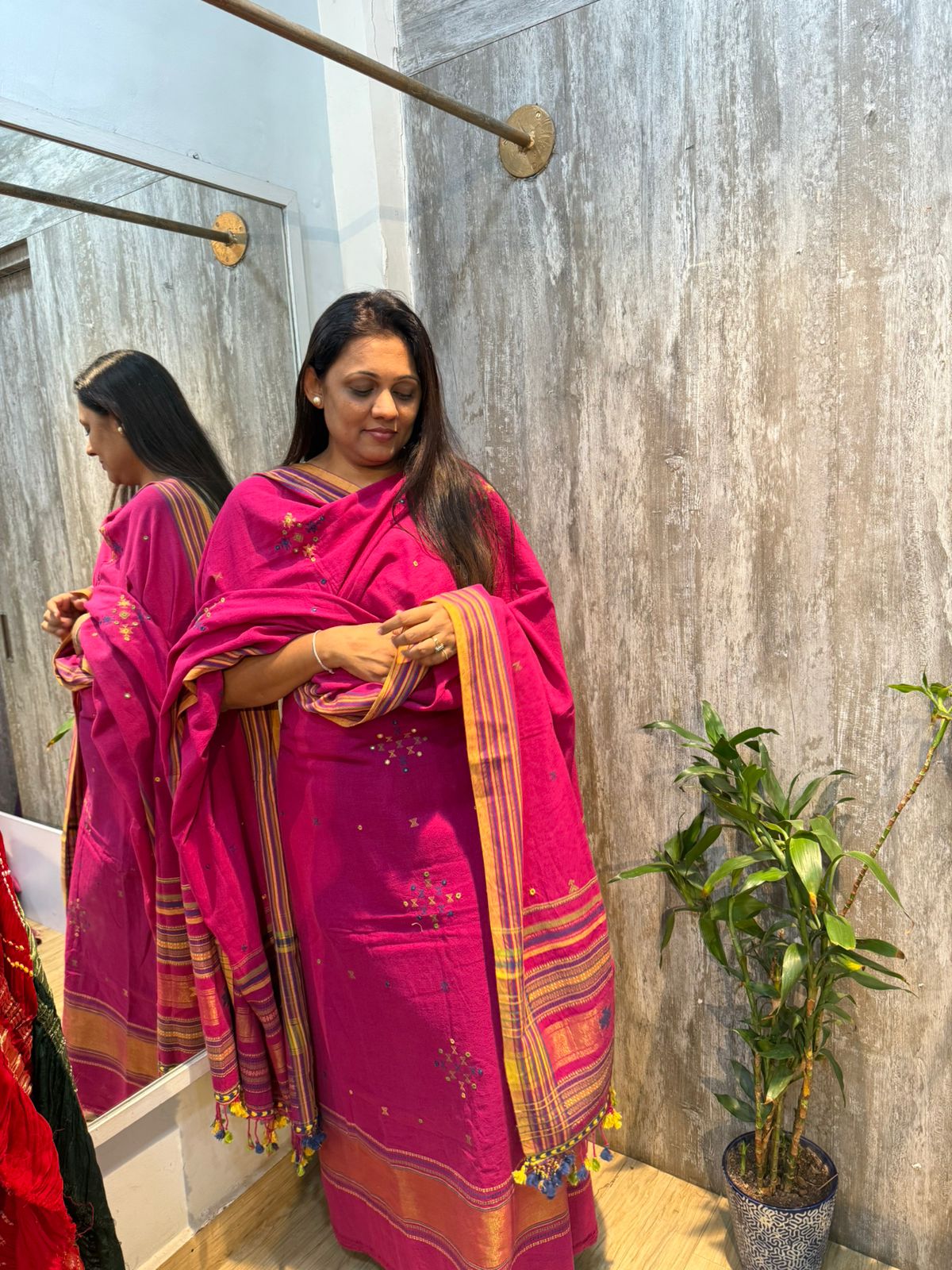 Rani Pink Bhujodi Classic