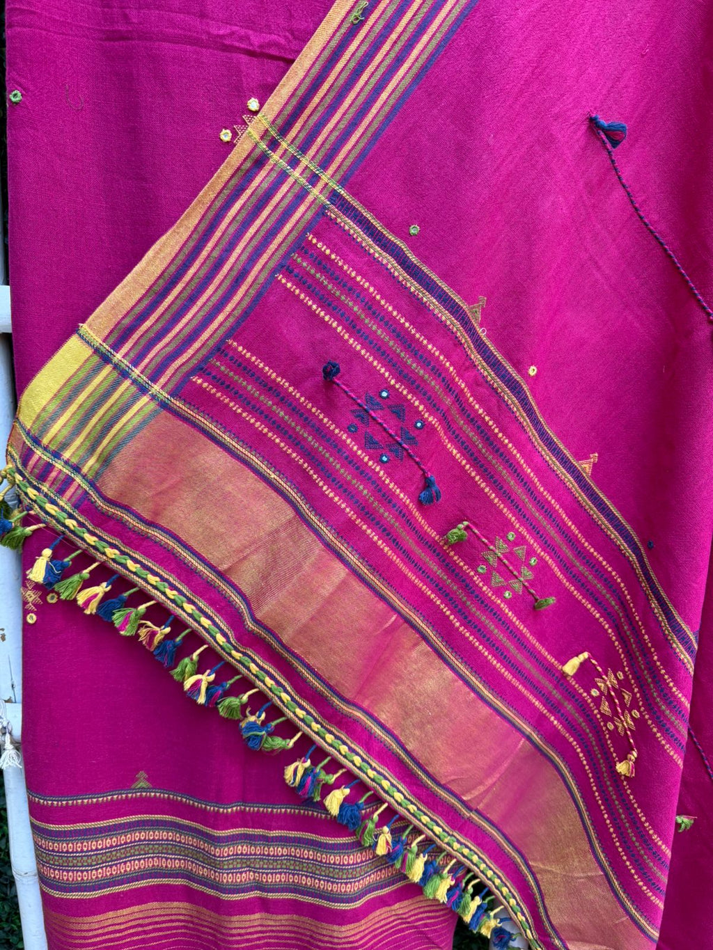 Rani Pink Bhujodi Motif