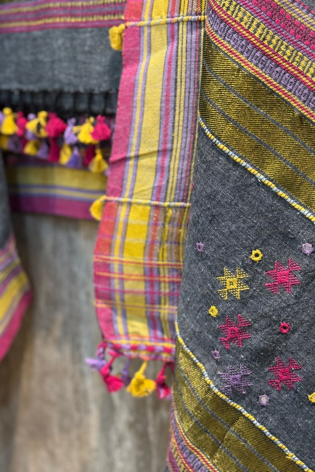 Grey Bhujodi Signature