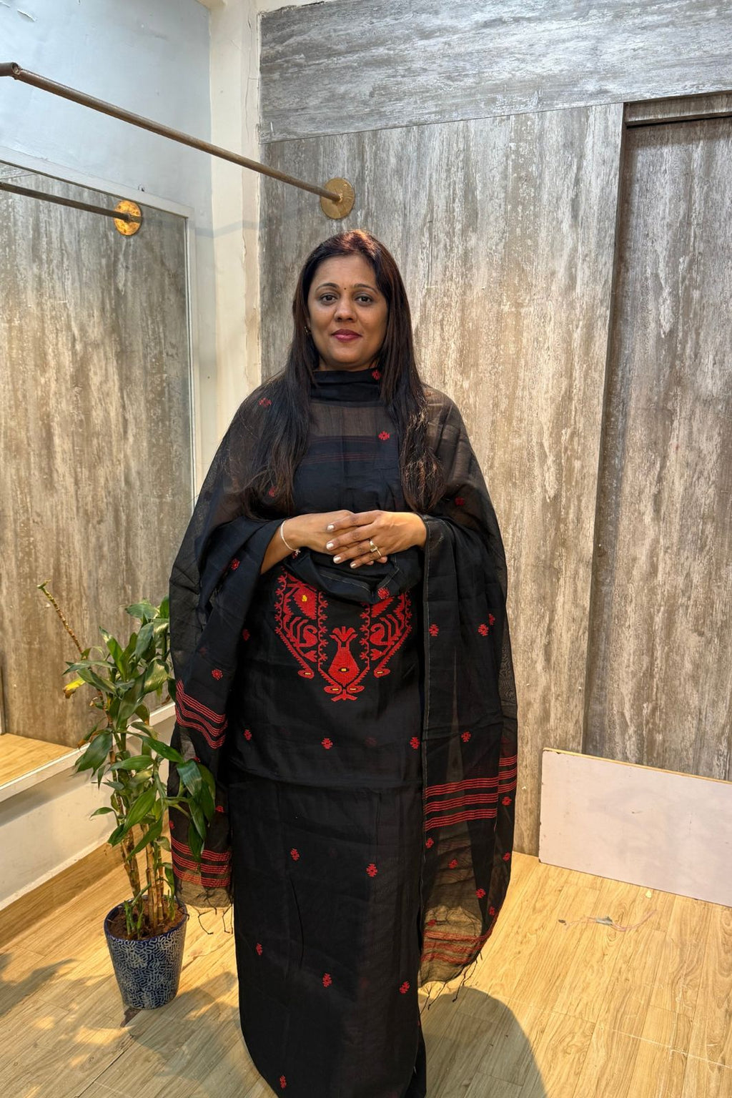 Black maslin jamdani Dress Suit