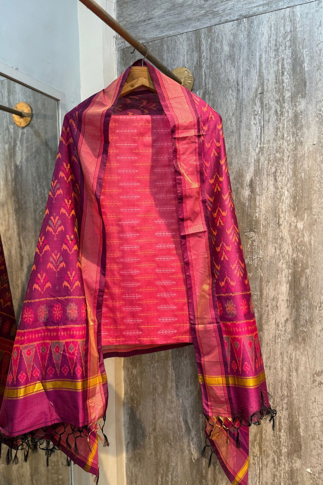 Sicco Ikkat Patola Premium 2-Piece Suit Set – Pink