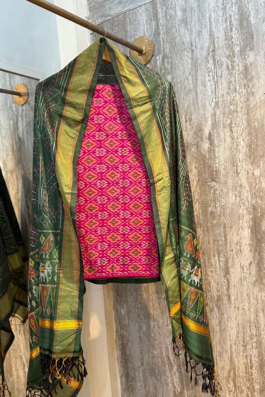 Sicco Ikkat Patola Premium 2-Piece Suit Set – Pink & Green