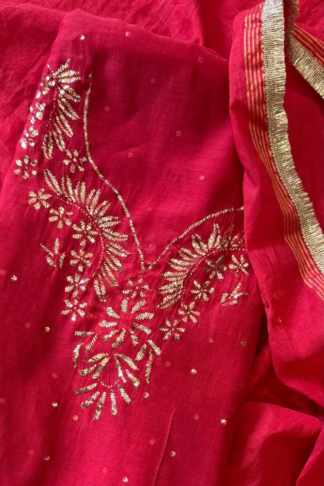 Pure Mul-Chanderi Mukesh Kamdani Lucknowi Work 2-Piece Dress Suit – Red