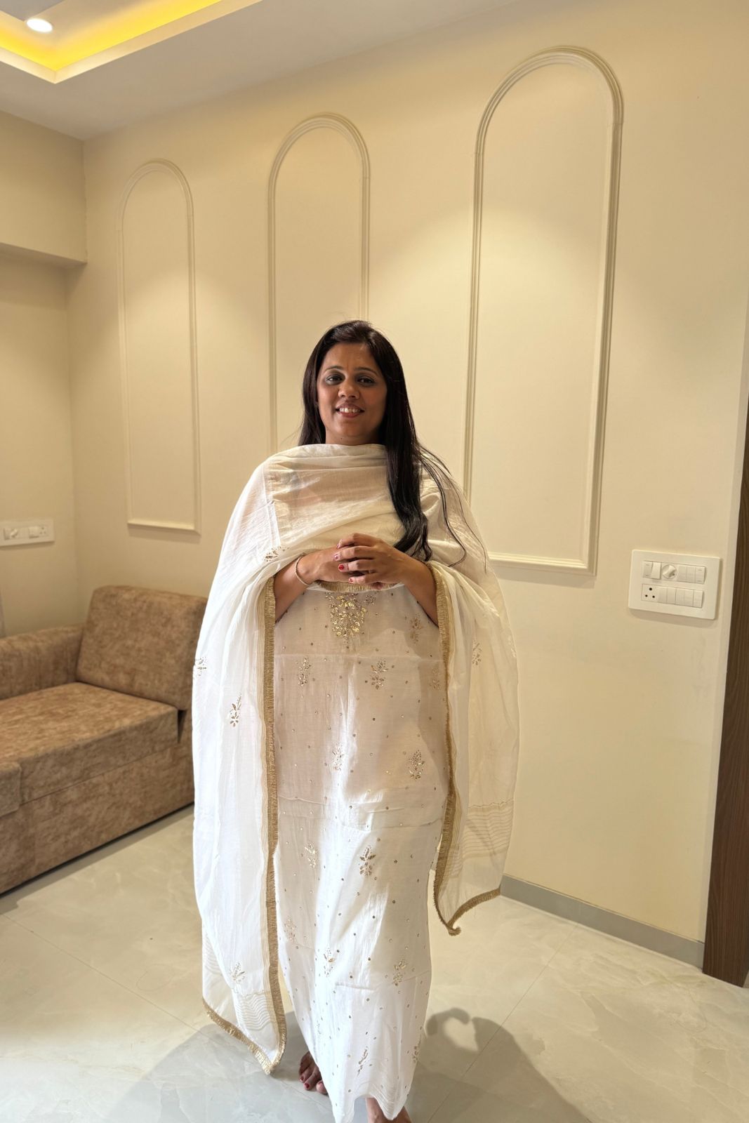 Pure Mul Chanderi Mukesh Kamdani Lucknowi Work 2-Piece Dress Suit – Off White